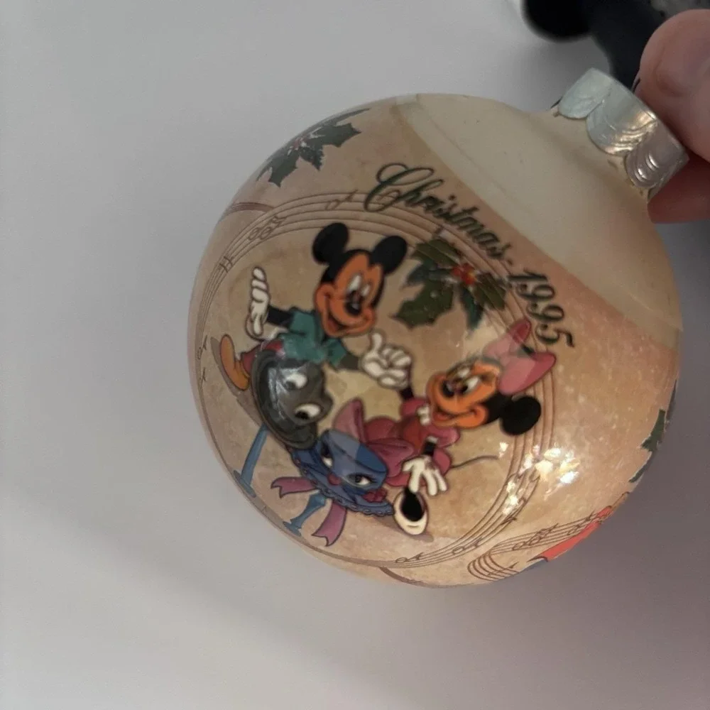 Disney‎ Happy Holidays 1995 Mickey And Minnie Ball Ornament Round RARE